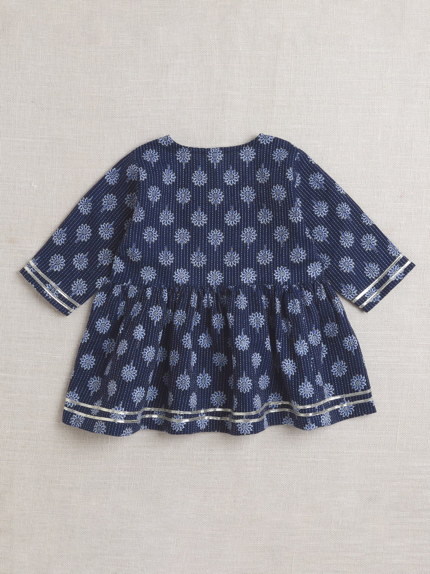 Three Forth Sleeves Geometric Print Kurta Set- Navy Blue