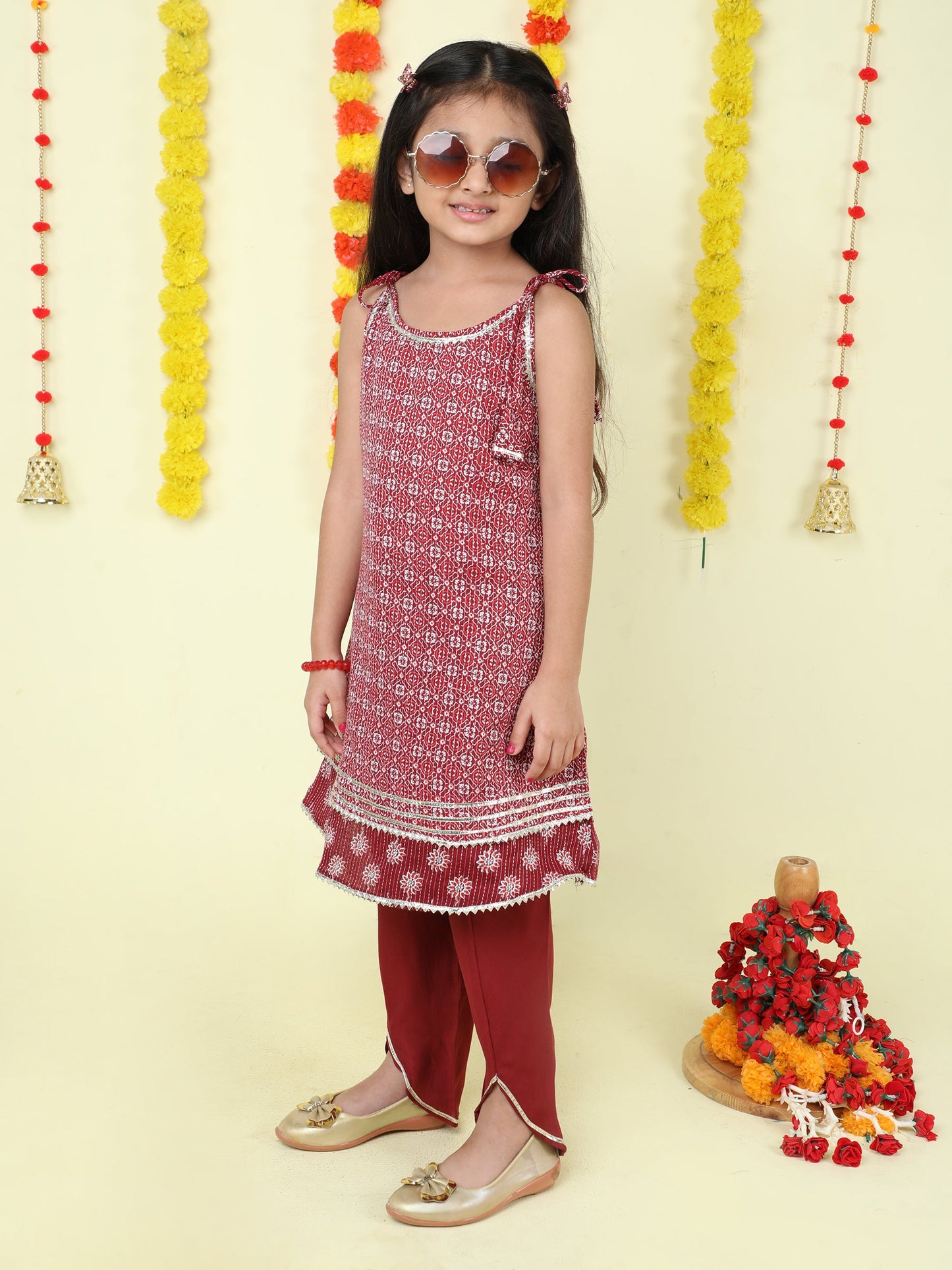 Sleeveless Floral Motif Printed & Lace Embellished Choli With Pant Set - Maroon