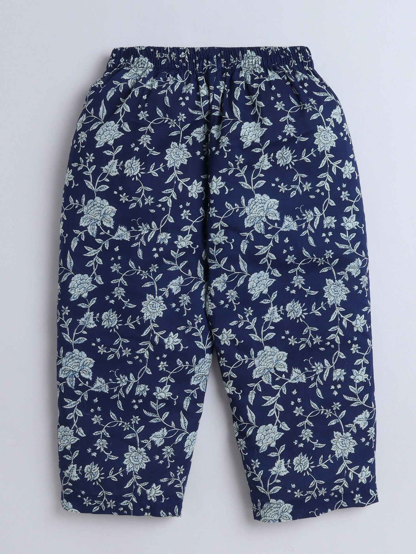 The Magic Wand Three Forth Sleeves Cotton Floral Printed Lounge Wear Night Suit Set Navy Blue