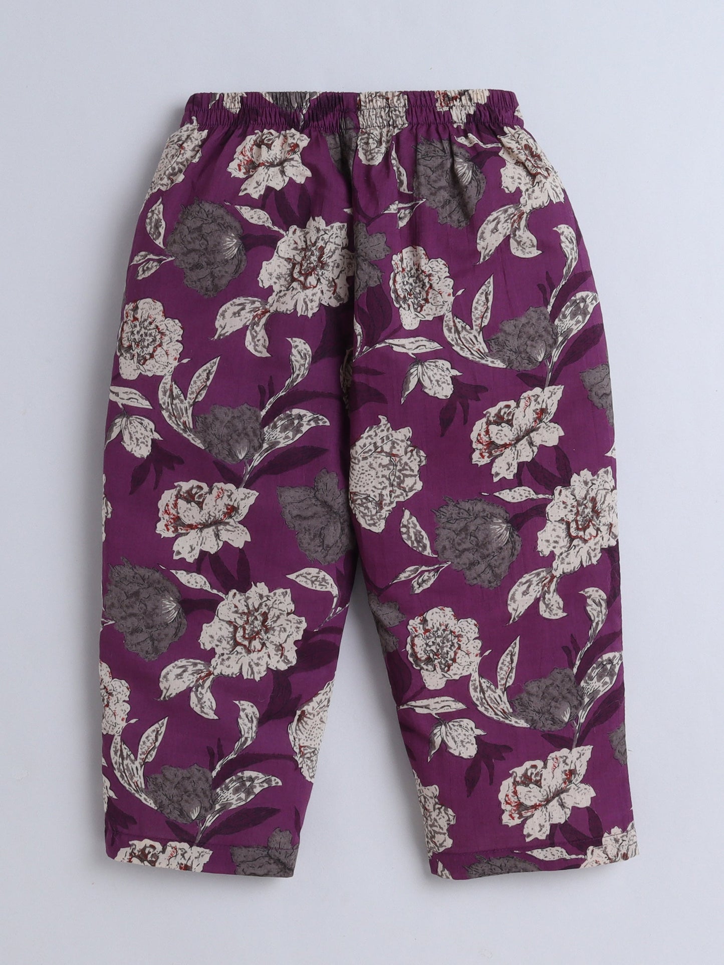 The Magic Wand Three Forth Sleeves Cotton Floral Printed Lounge Wear Night Suit Set Purple