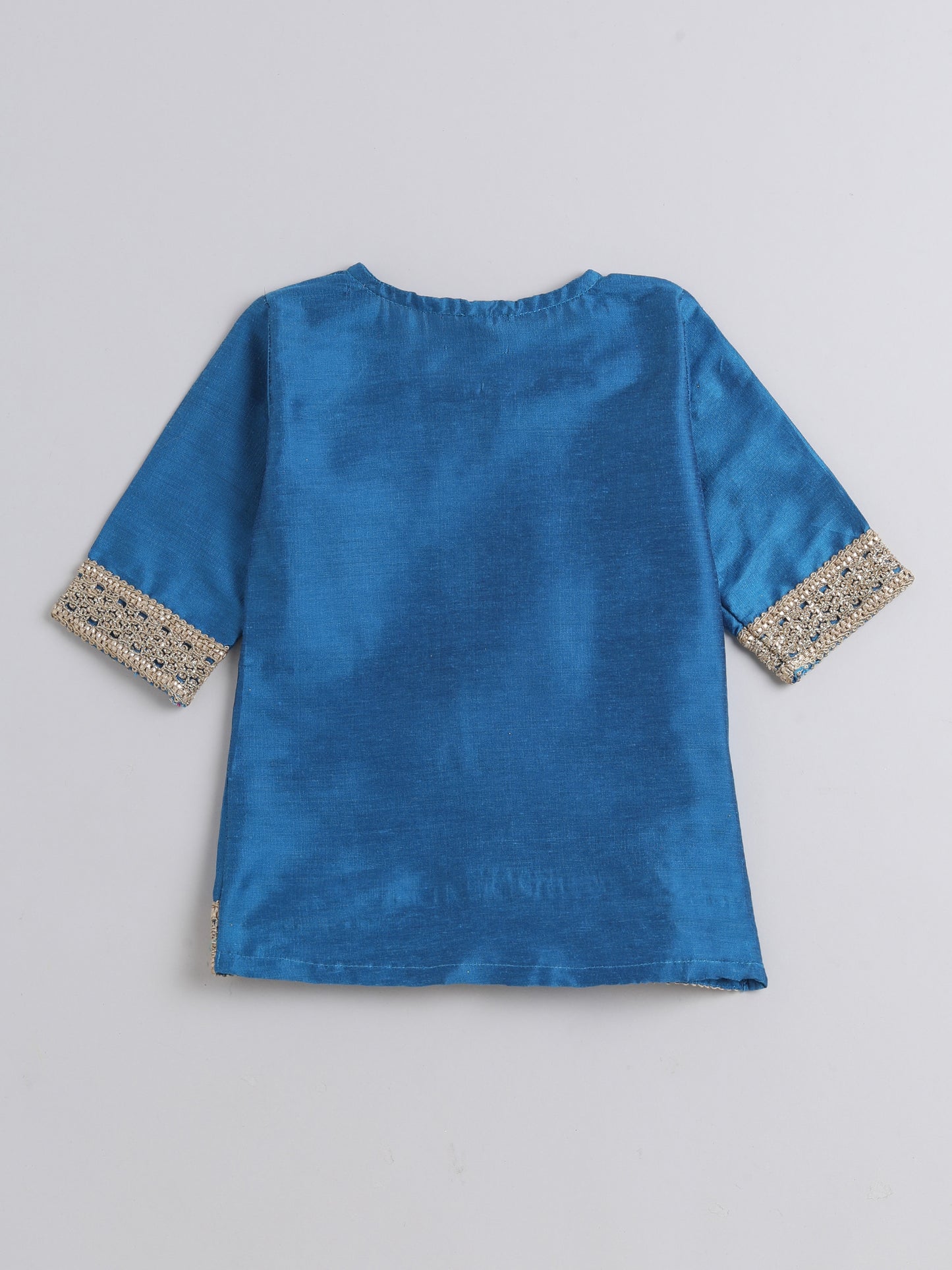 Lace Embelished Short Sleeve Tassled Kurta with Straight Pants For Girls-Blue