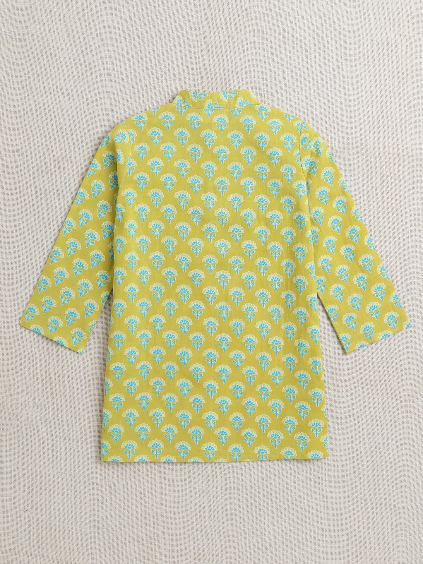 Full Sleeves Floral Printed Kurta Pyjama With Jacket Set - Green