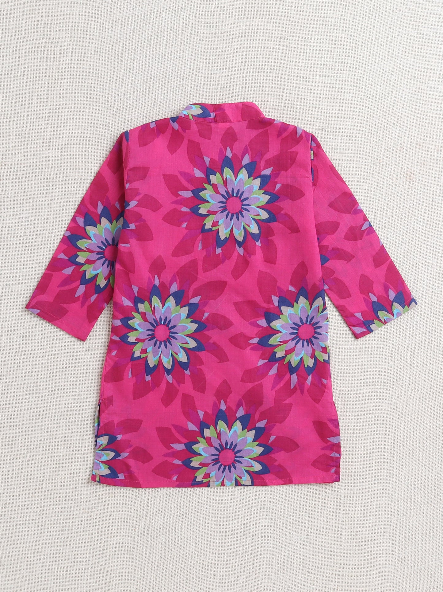 Floral Printed Mandarin Collar Full Sleeves Kurta And Pant Set-Fuchsia