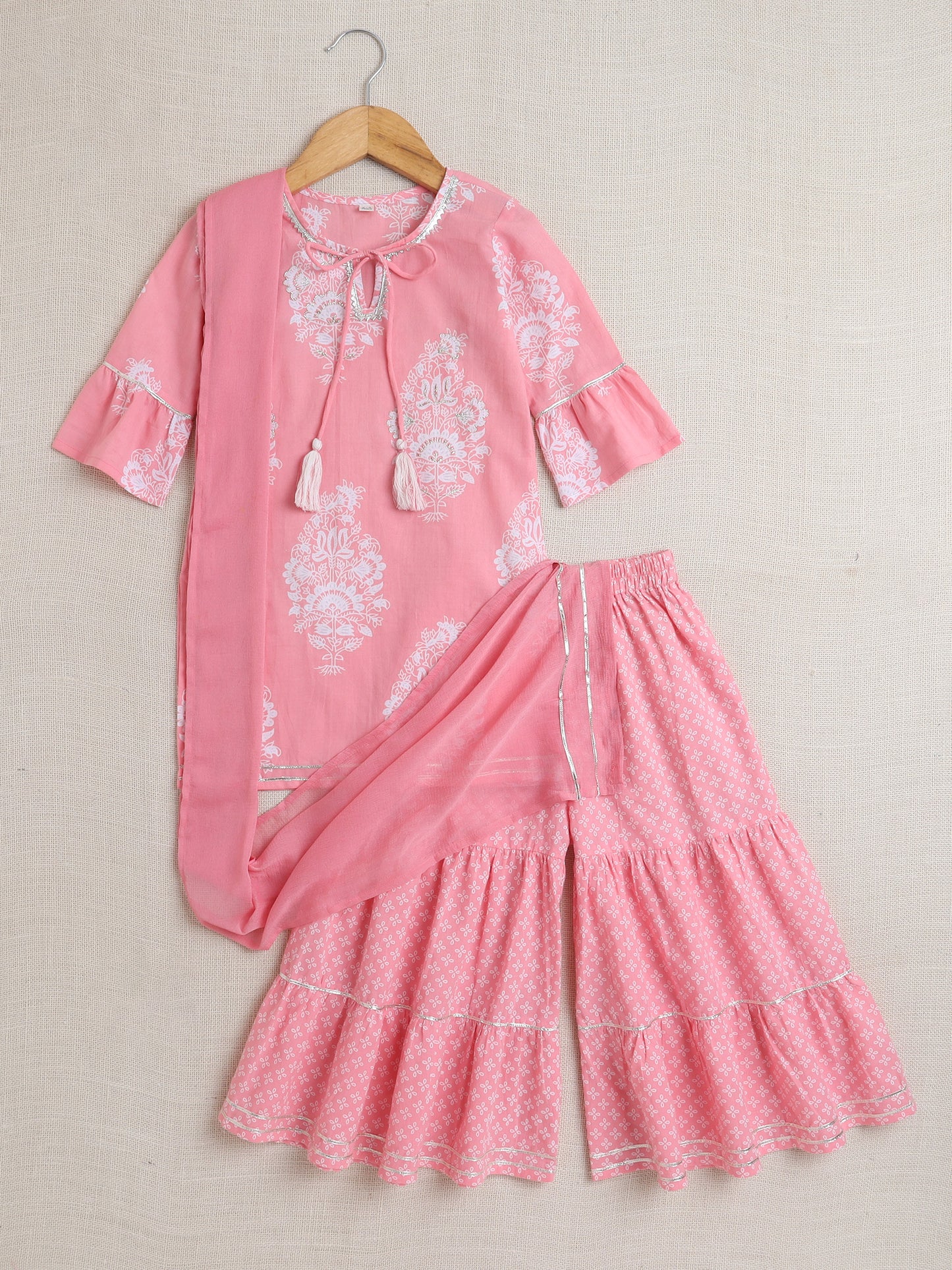Full Sleeves Floral Print Kurta set- Pink