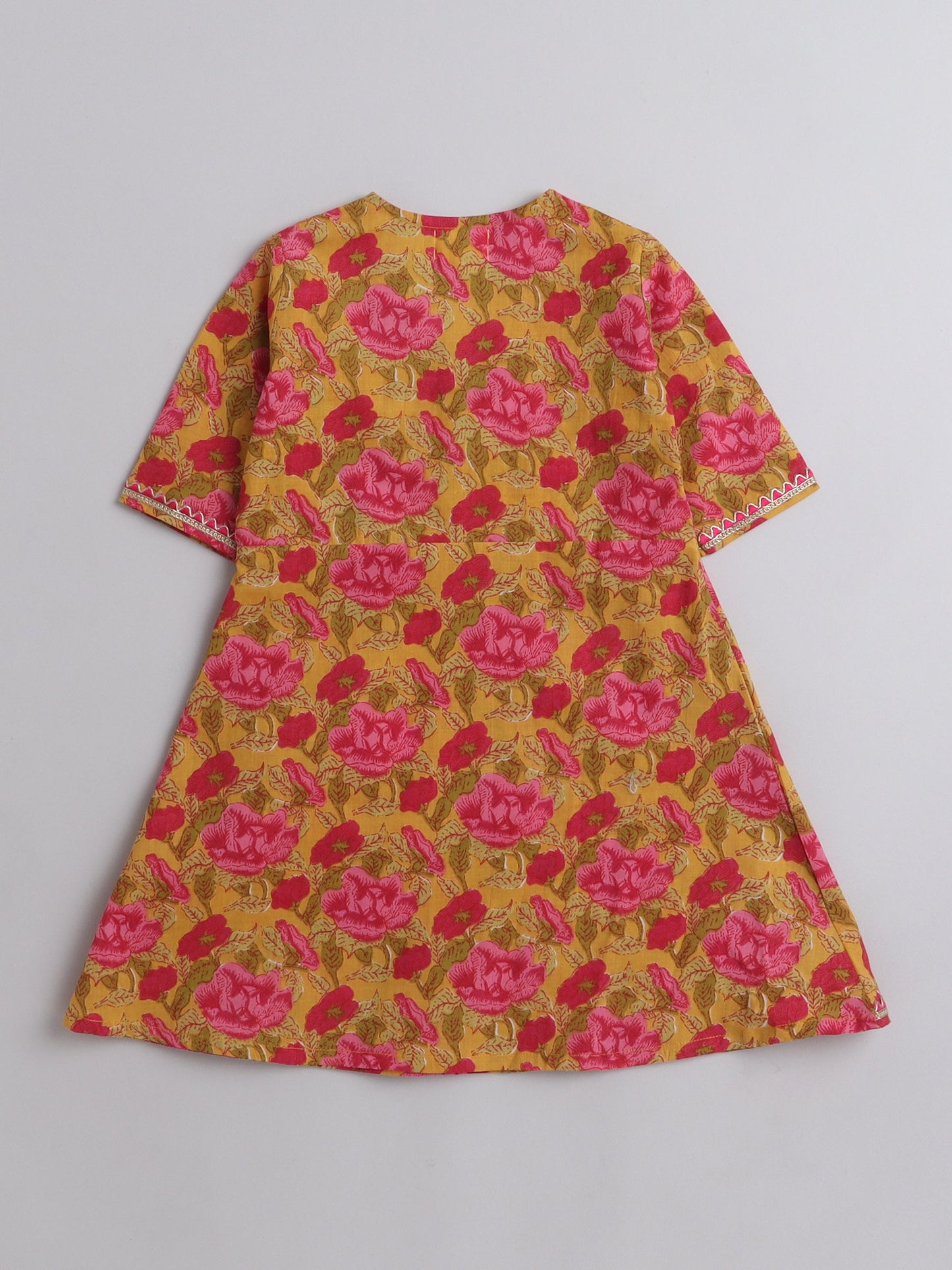 Half Sleeves Floral Motif Printed & Gota Lace Embellished Kurta With Harem Pant Set - Yellow