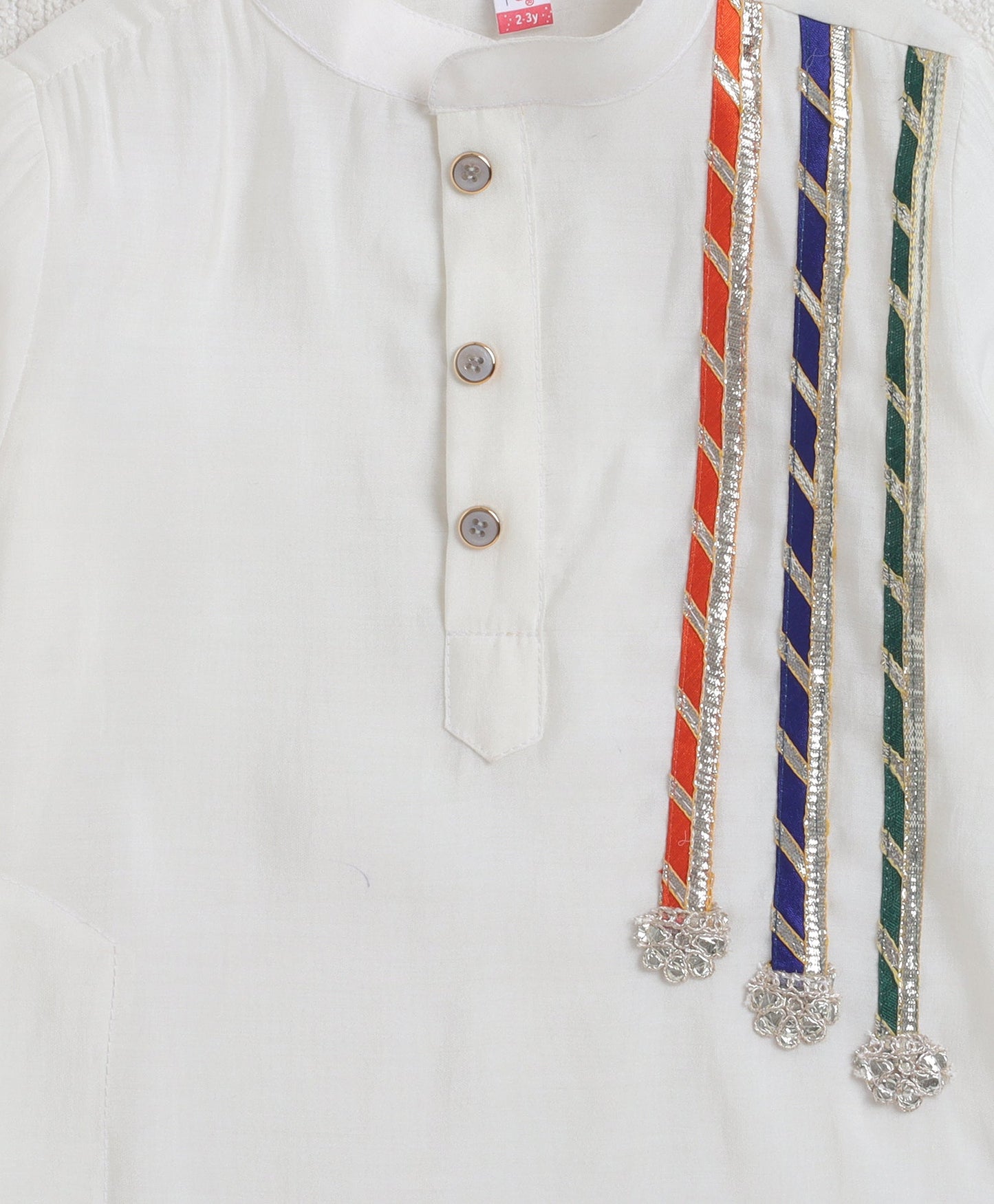 The Magic Wand Woven Full Sleeves Tri-Colour Lace Detailed Kurta - Off White