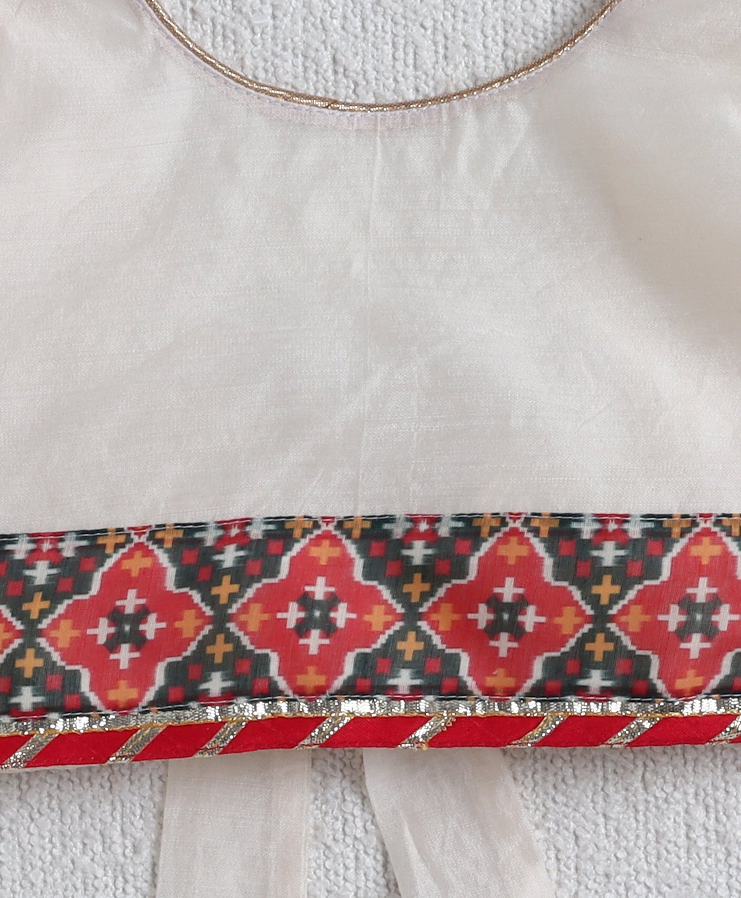 The Magic Wand Woven Solid Printed Three Fourth Sleeeves Choli and Lehenga Set with Dupatta- White