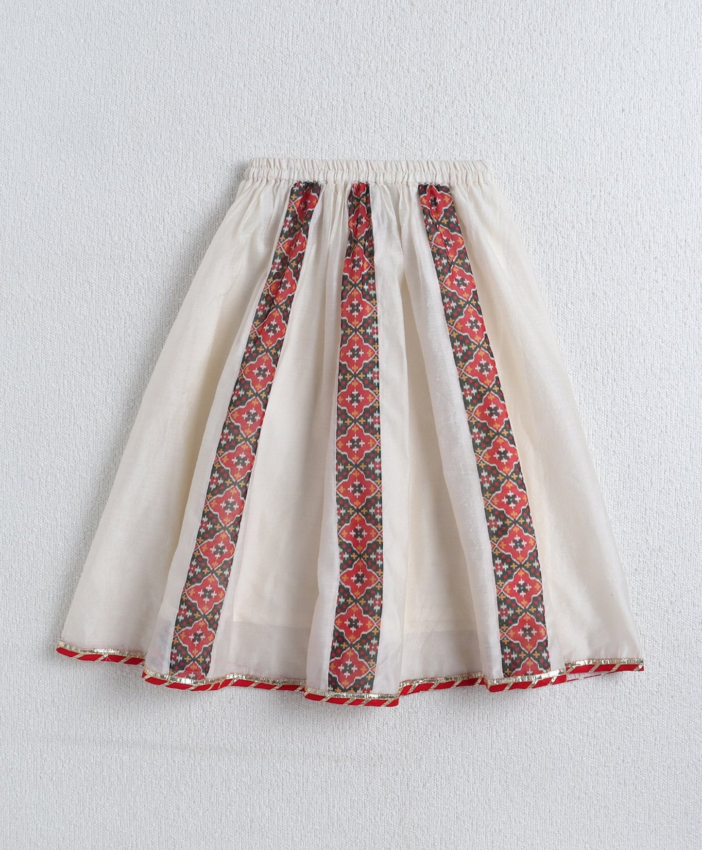 The Magic Wand Woven Solid Printed Three Fourth Sleeeves Choli and Lehenga Set with Dupatta- White