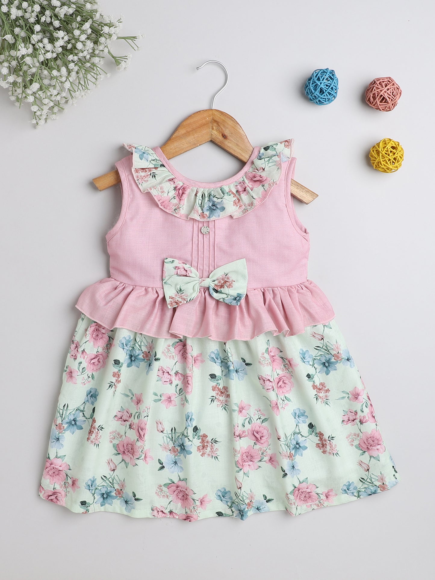 Sleeveless Floral Printed Ruffle On Neck With Bow Dress For Girls-Pink