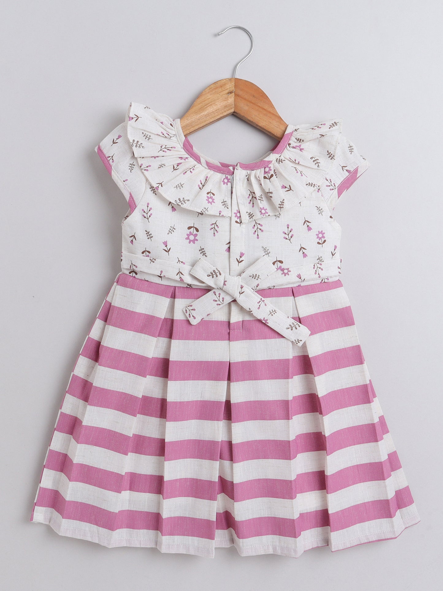 Cap Sleeves Floral and Stripes Printed With Bow Dress For Girls-Pink
