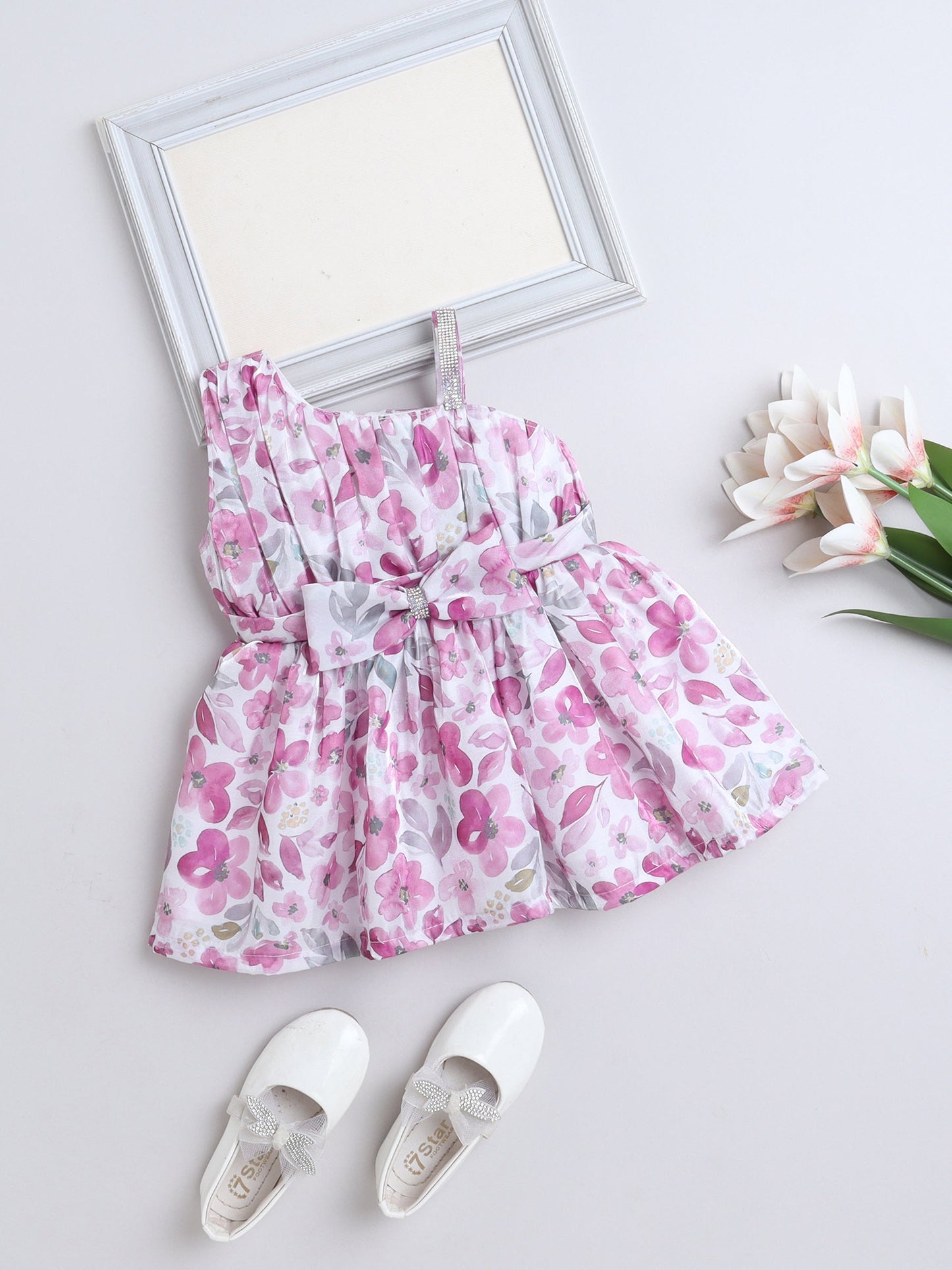 One Shoulder Floral Printed Bow Applique Dress - Wine
