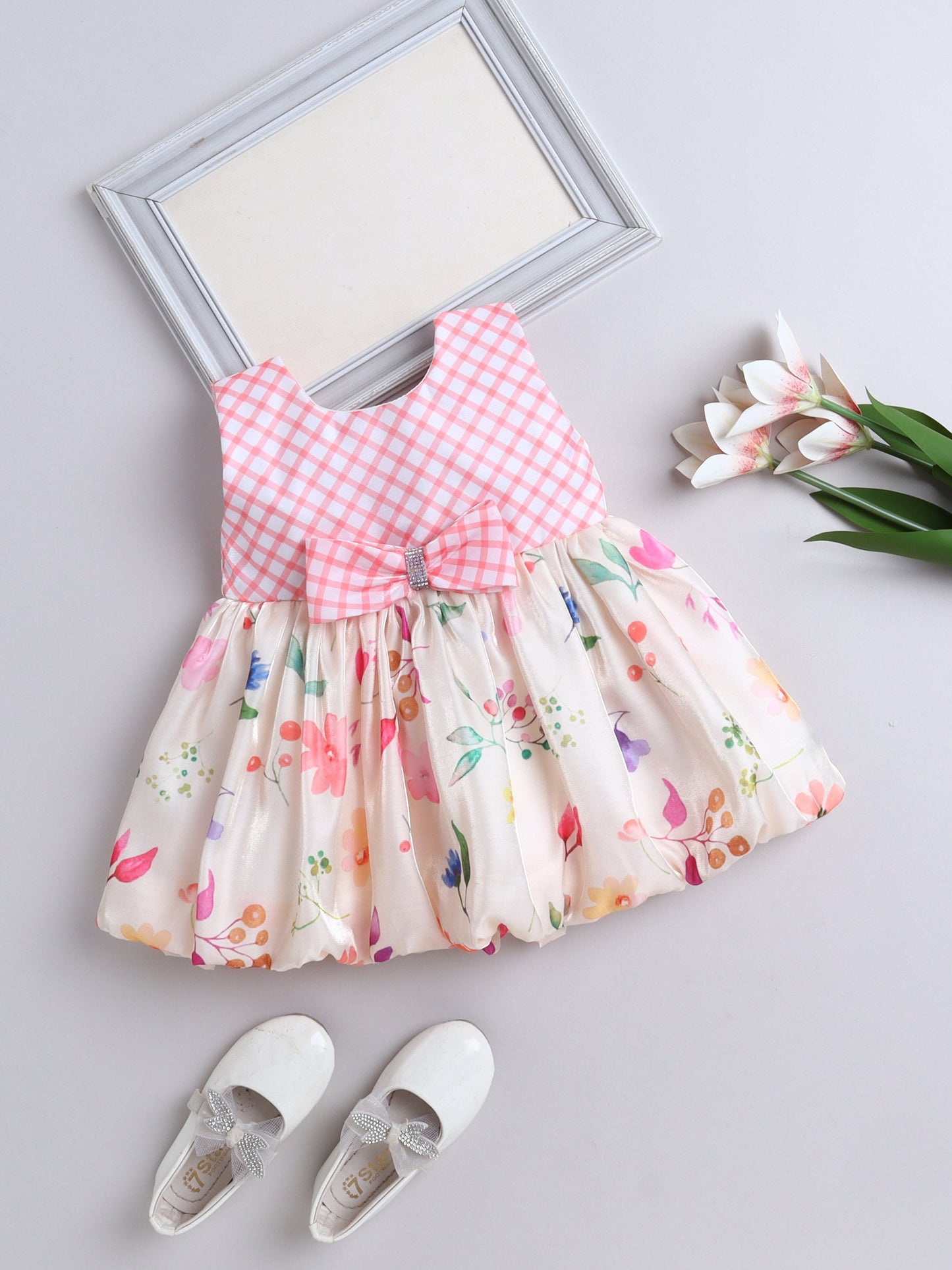 The Magic Wand Sleeveless Bow Applique Floral Printed Dress - Cream
