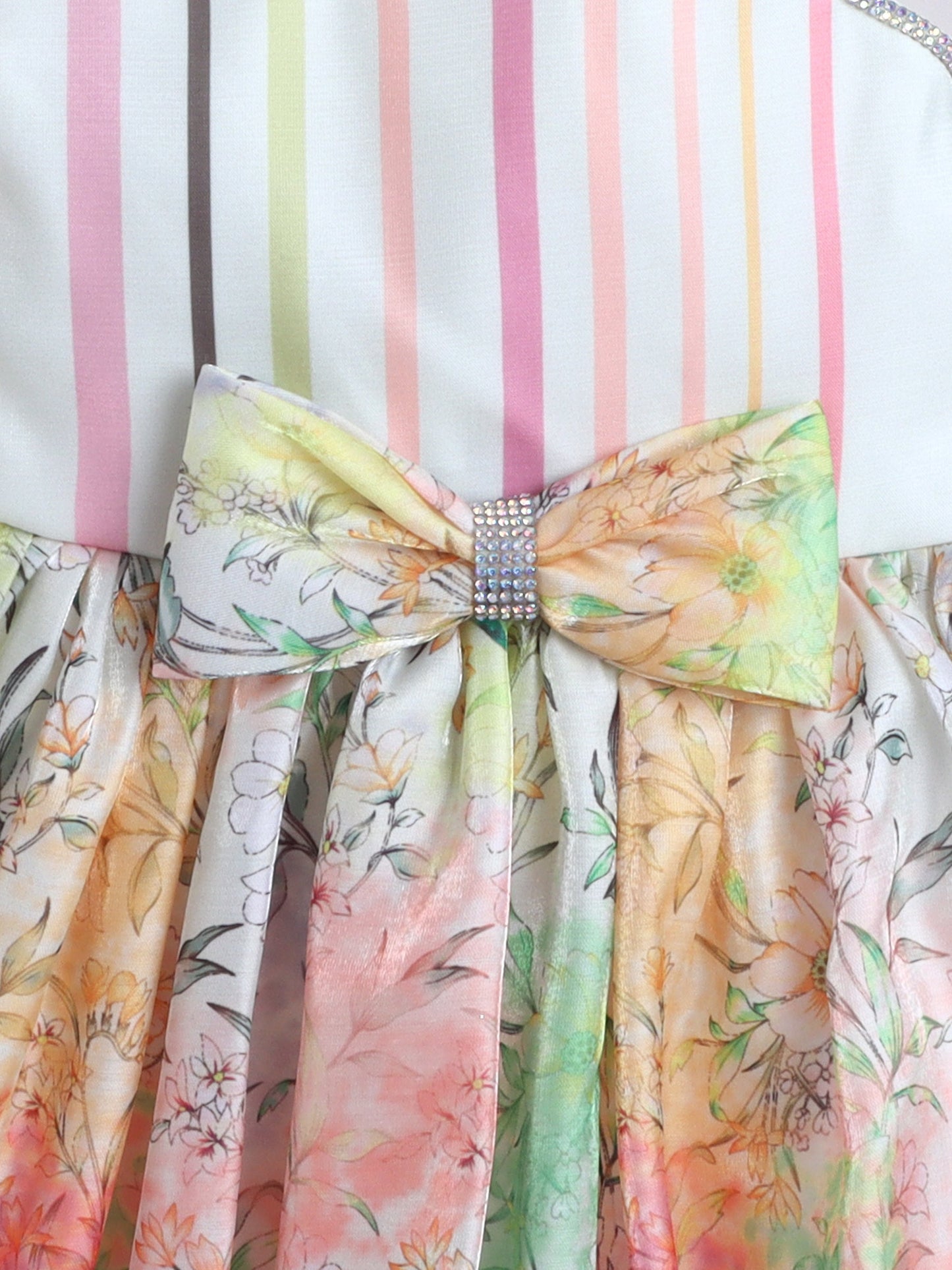 One Shoulder Bow Applique All Over Printed Dress - Multi Color