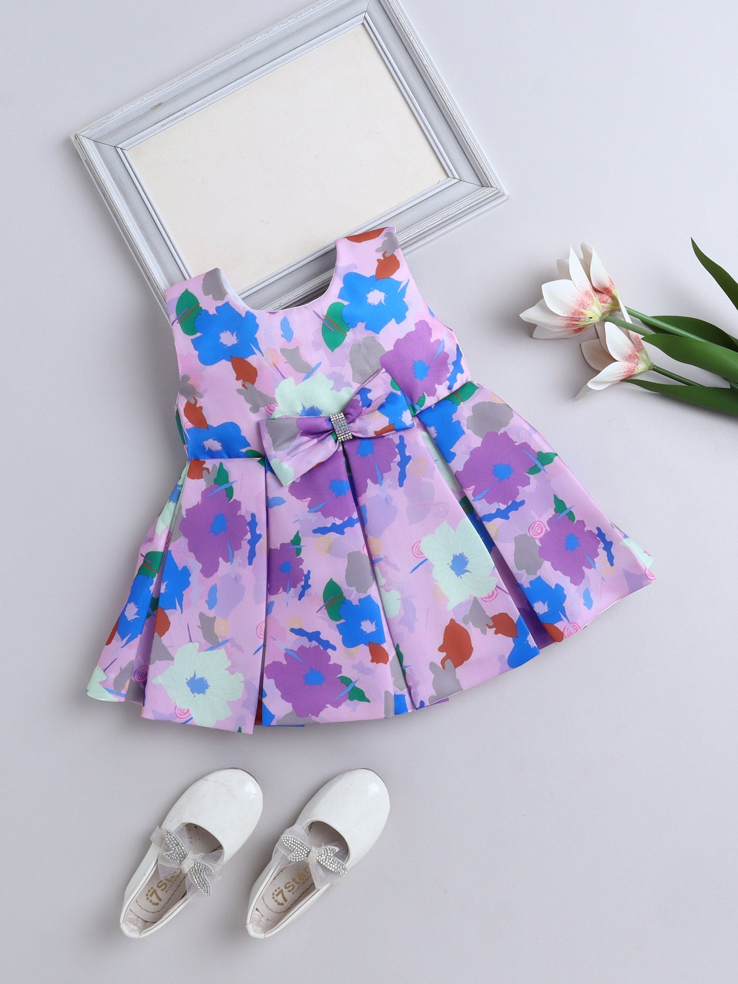 The Magic Wand Sleeveless Bow Applique Floral Printed Dress - Purple