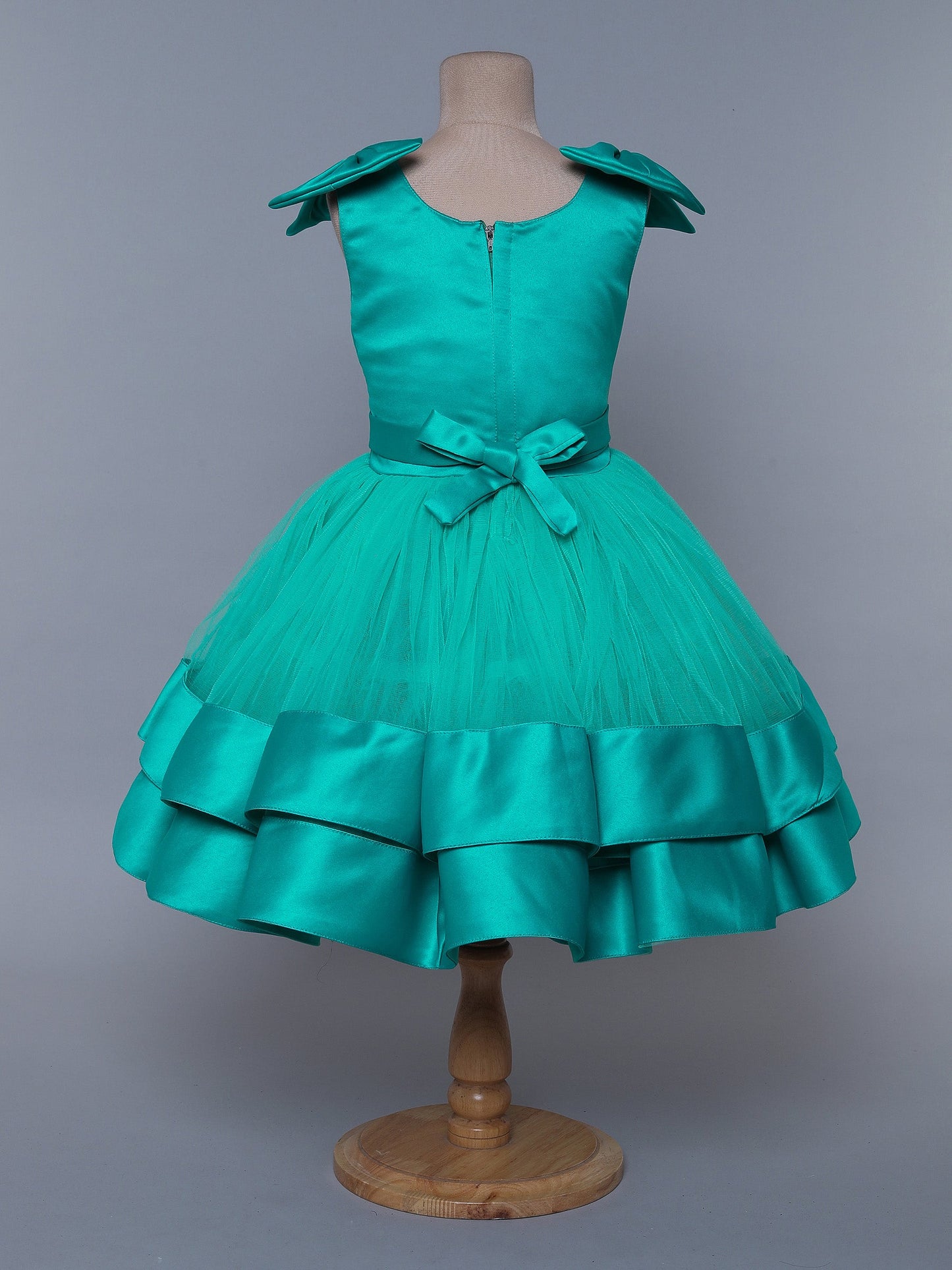 The Magic Wand Shiny Sleeveless Layered Party Dress With Bow Applique On The Shoulders For Girls - Sea Green