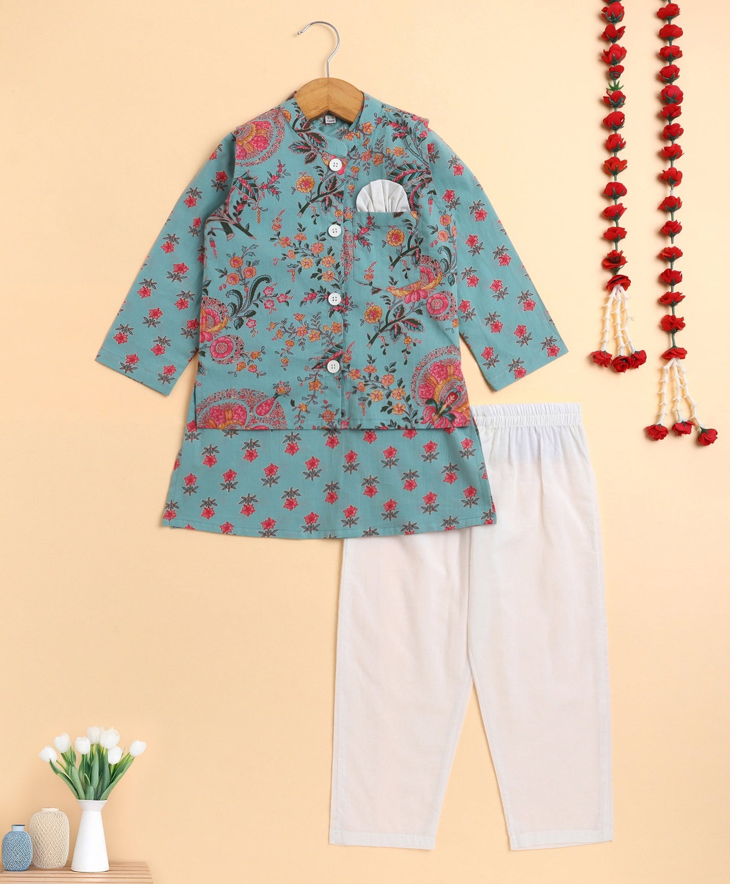 The Magic Wand Cambric Cotton woven Full Sleeves Floral Printed Kurta Pyjama With Modi Jacket - Sea Green
