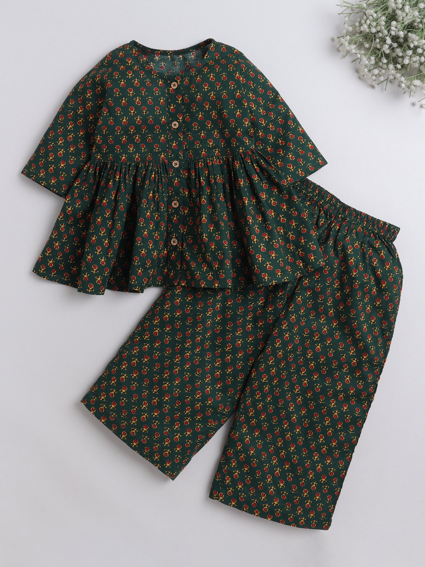 3/4th Sleeves Cotton Floral Printed Gathered Top & Pant Set Green