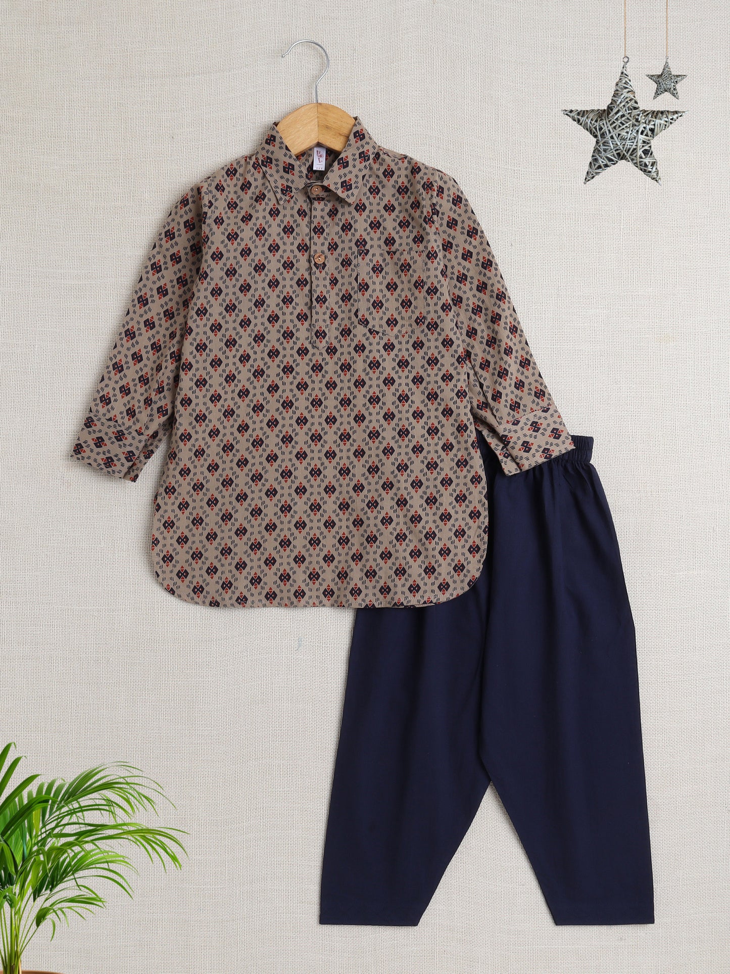 Full Sleeves Stripe Print Kurta Patiala Set- Grey