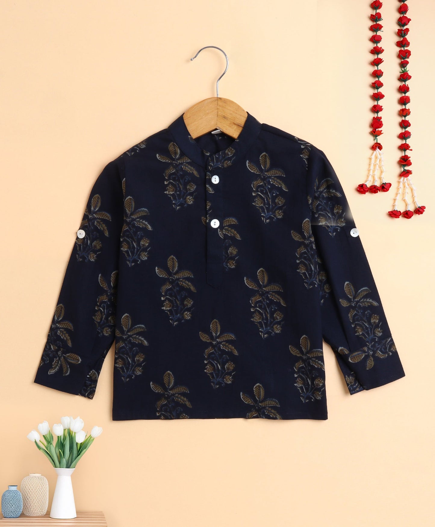 The Magic Wand Cotton Leaf Printed Full Sleeves Short Kurta-Navy Blue