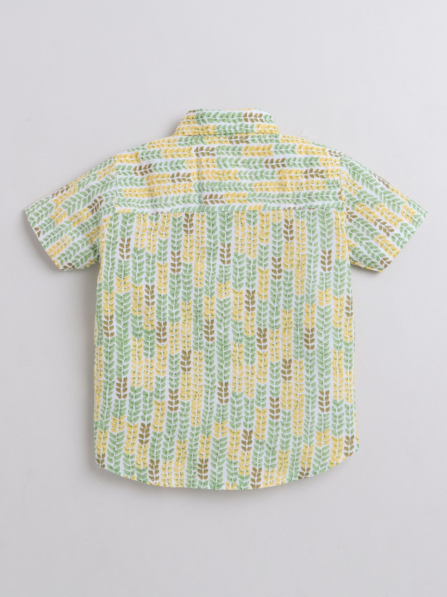 Short Sleeves Floral Printed Cotton Casual Shirt For Boys-Green