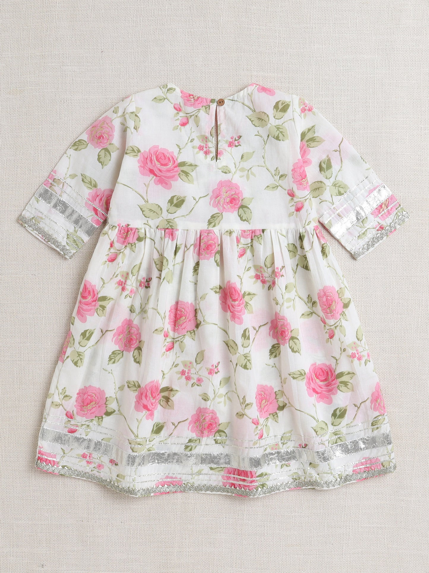 Three forth Sleeves Alia Cut Floral Printed Kurta Set- Off White