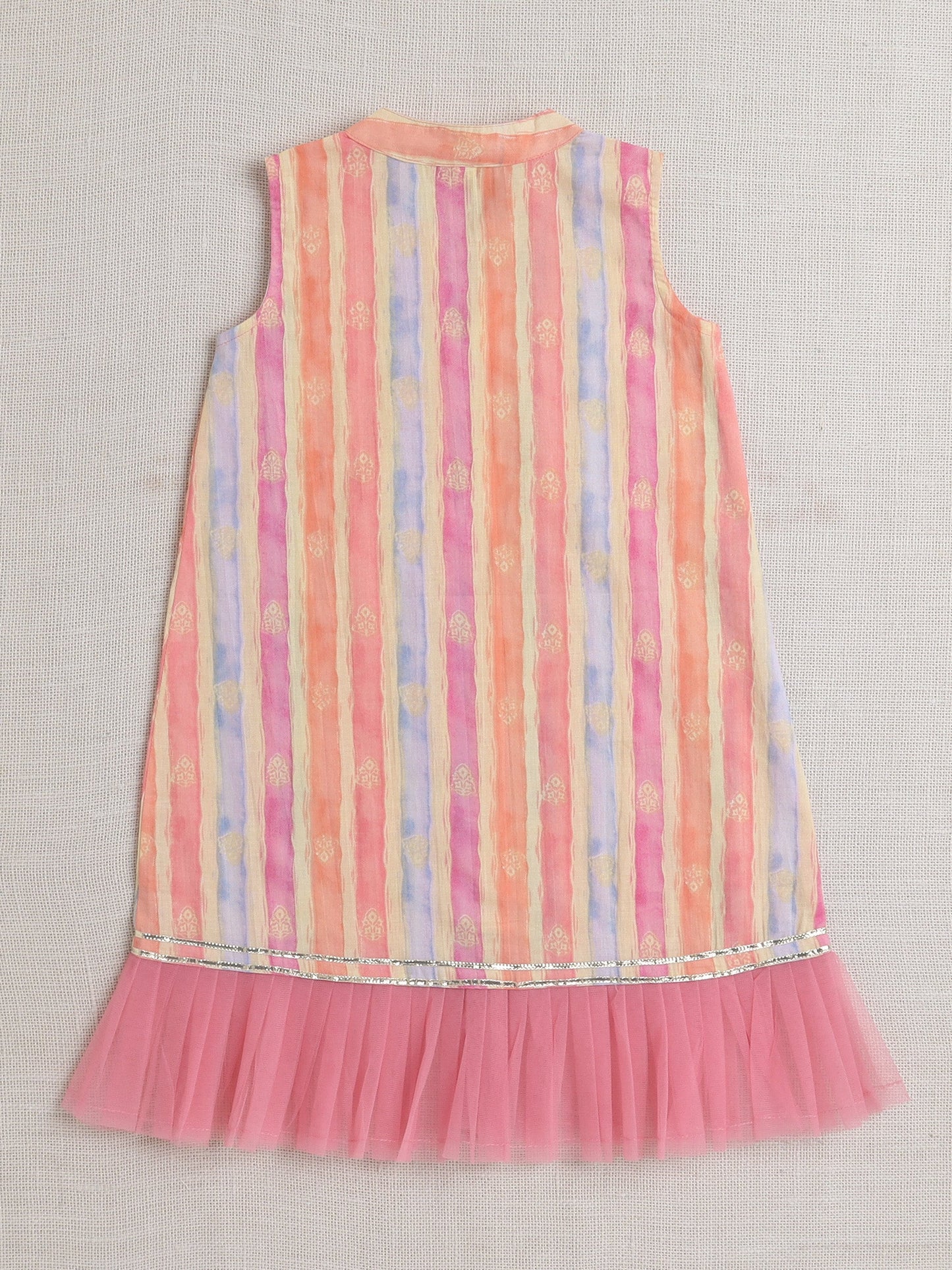 The Magic Wand Sleeveless Strip Print Kurta With Pyjama Set Peach
