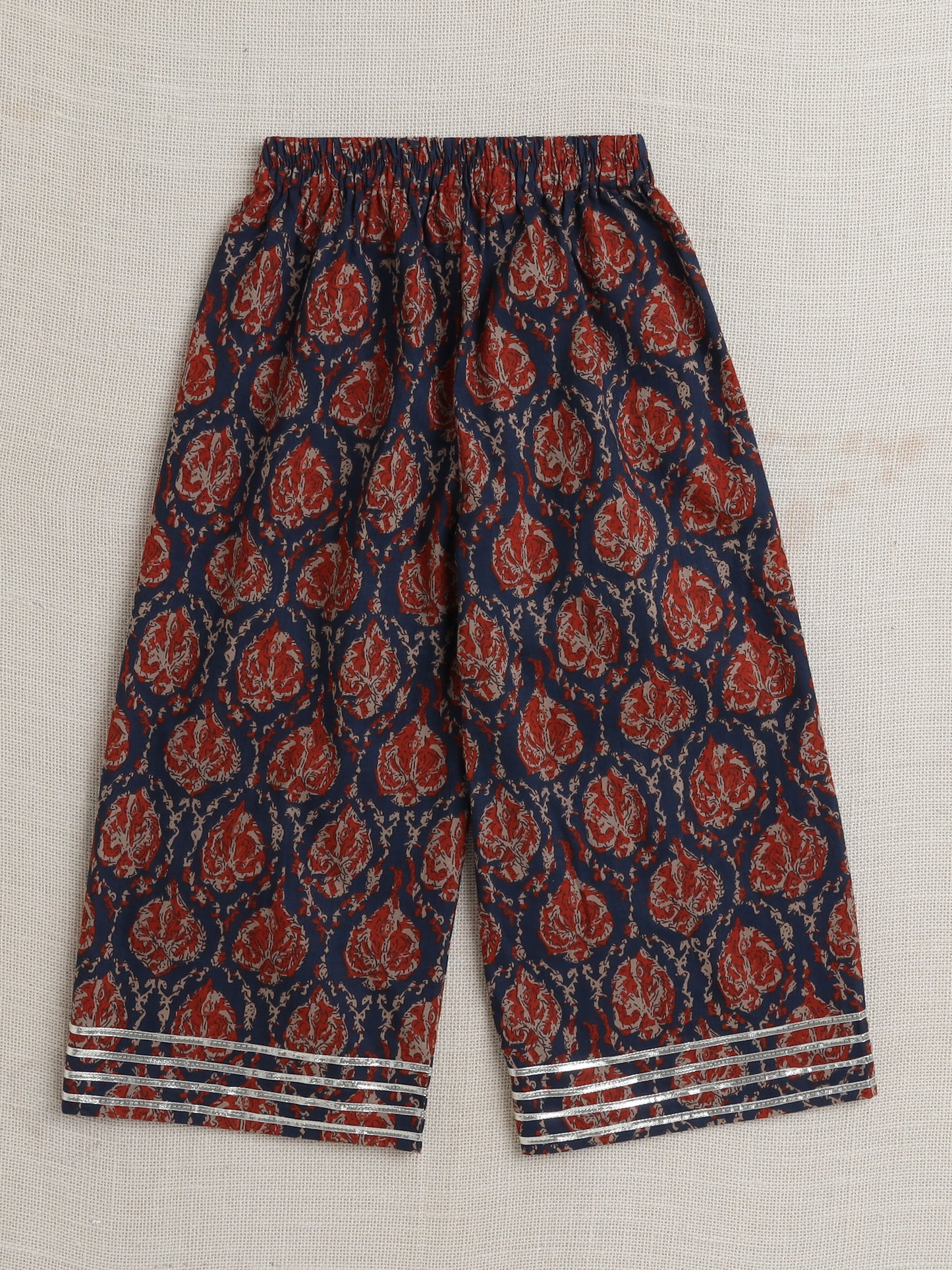 Sleeveless Floral Print Coordinating Top and Pant Set- Maroon