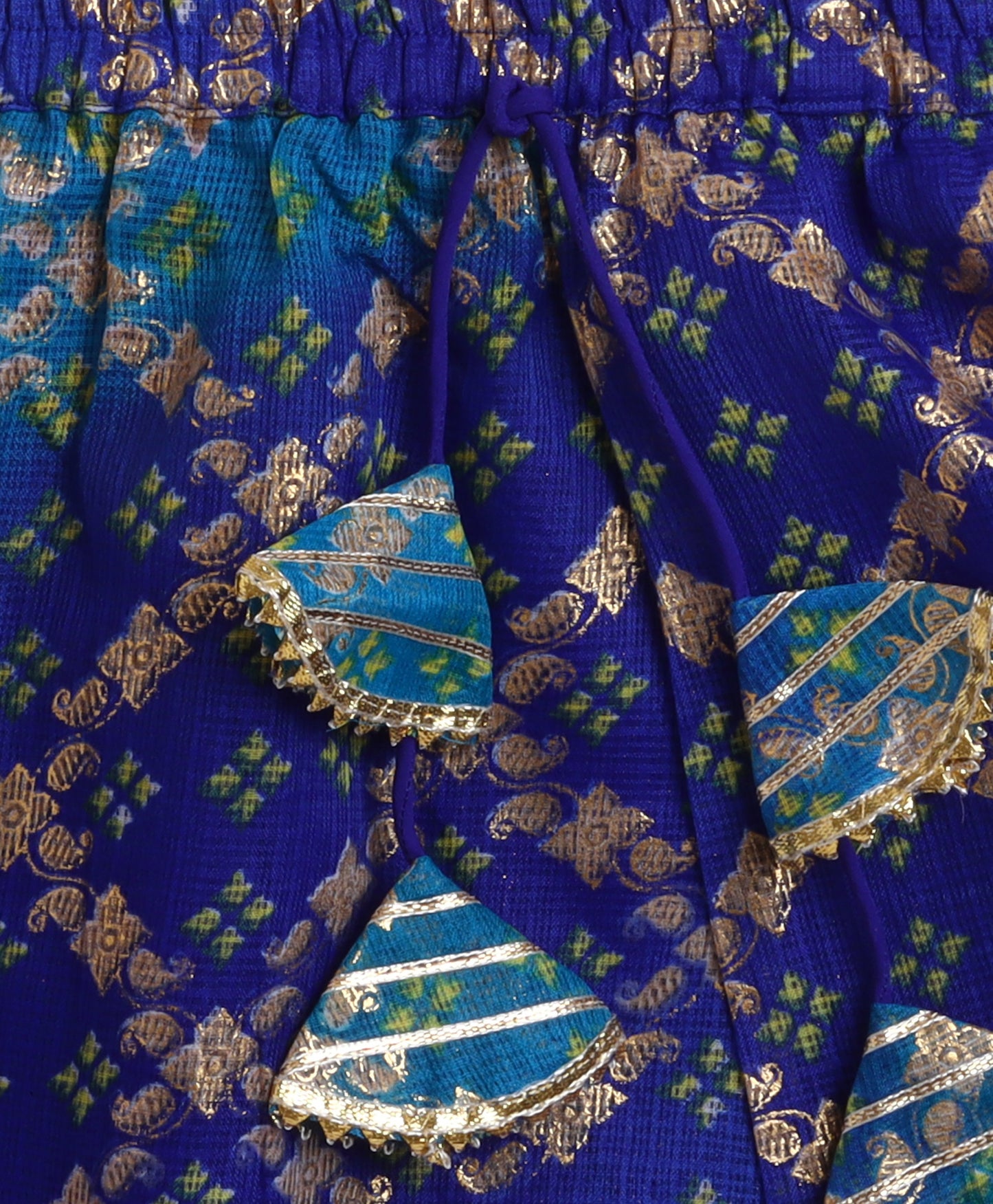 Woven Half Sleeves Foil Printed & Lace Embellished Lehenga Choli With Dupatta Set Blue