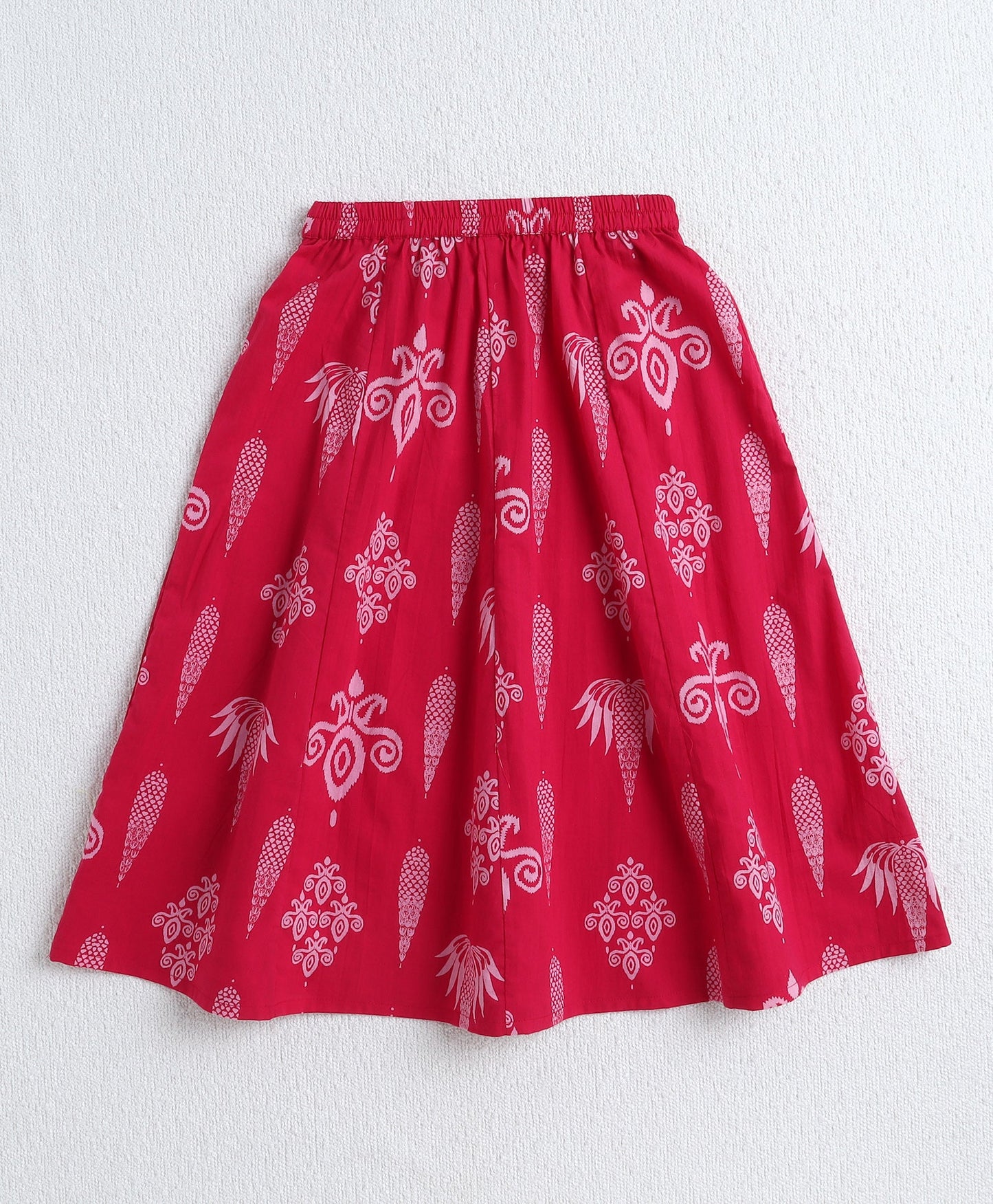 The Magic Wand Cambric Floral Printed Lehenga and Slveeless Choli Set with Dupatta- Fuchsia