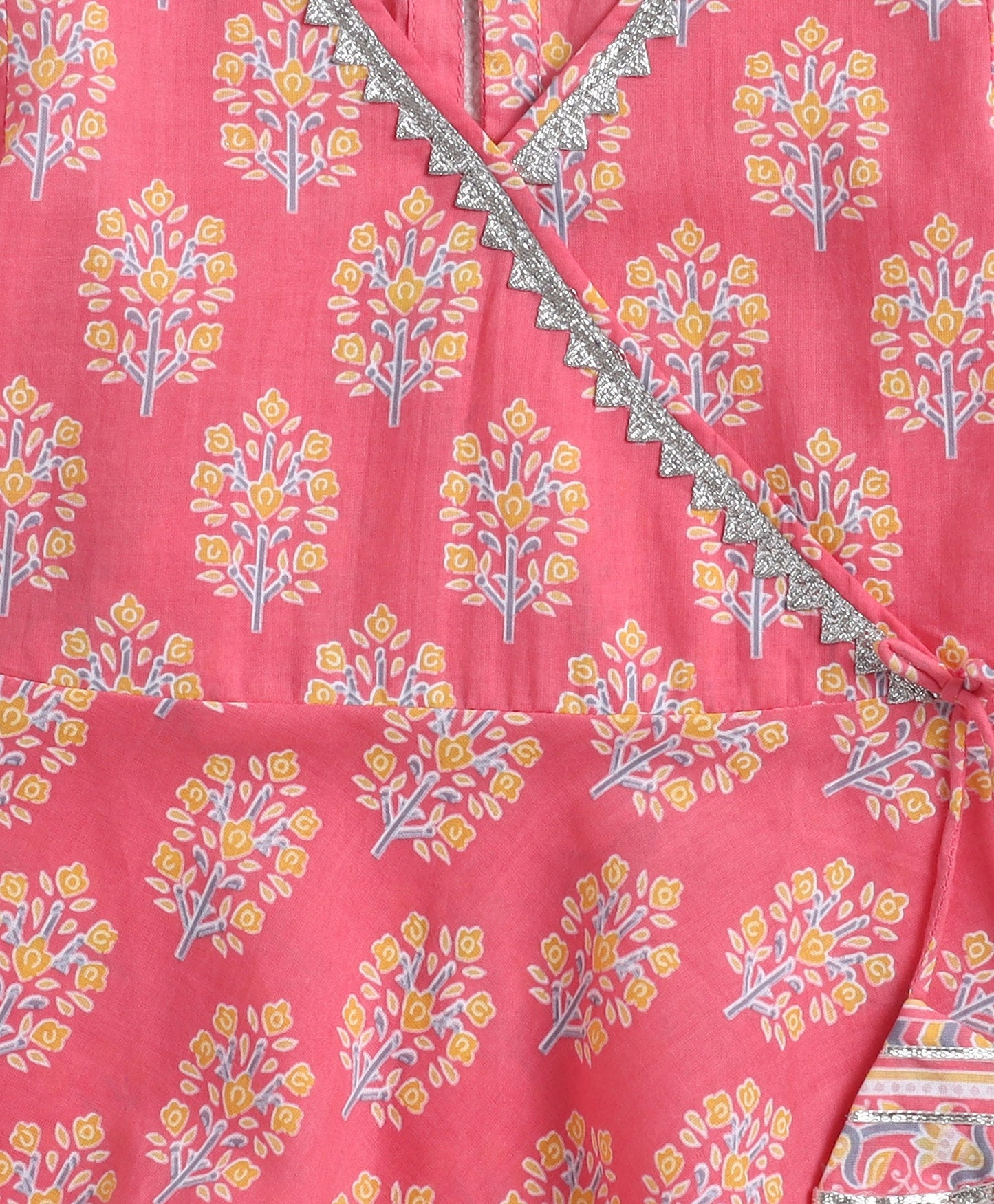 The Magic Wand Cotton Woven Three Fourth Sleeves Floral Printed Kurti with Bottom Set- Peach