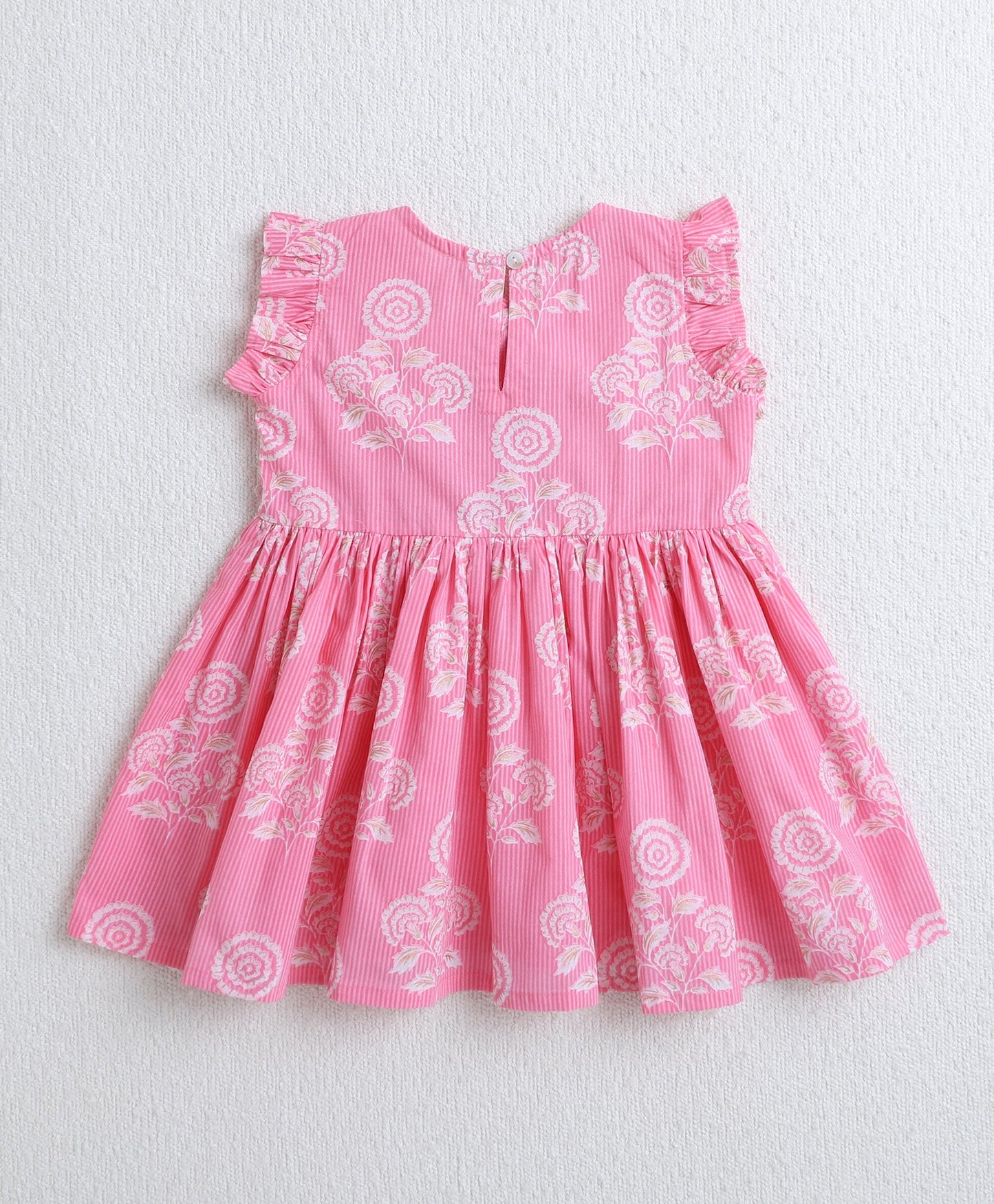 The Magic Wand Cotton Woven Sleeveless Floral Printed Kurti with Balloon Pant Set- Peach