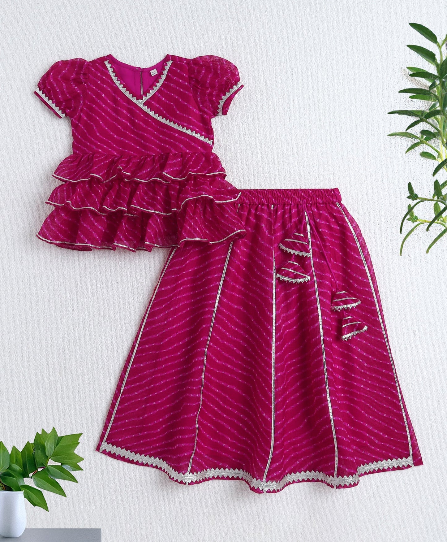 The Magic Wand Woven Puff Sleeves Leheriya Printed Choli & Lehenga Set - Fuchsia