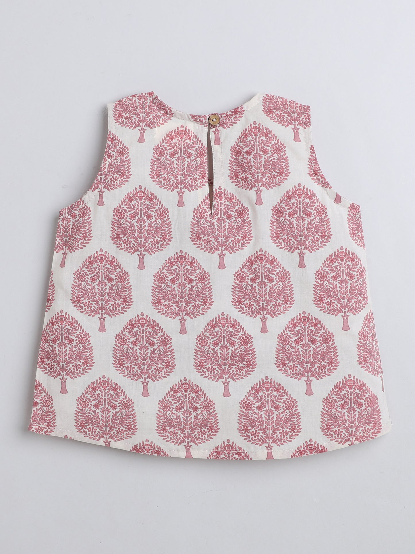 The Magic Wand Cotton Floral Printed Sleeveless Top and Shorts Night Wear Lounge Wear Set Off White