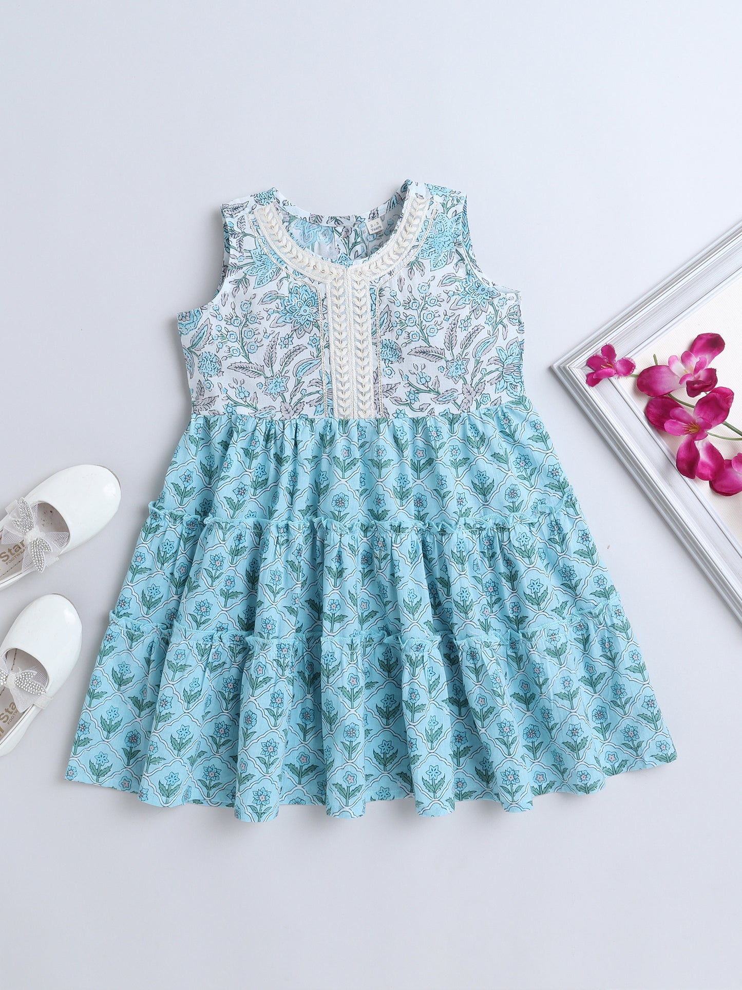 Sleeveless Floral Printed Lace Embelished Dress For Girls-Blue