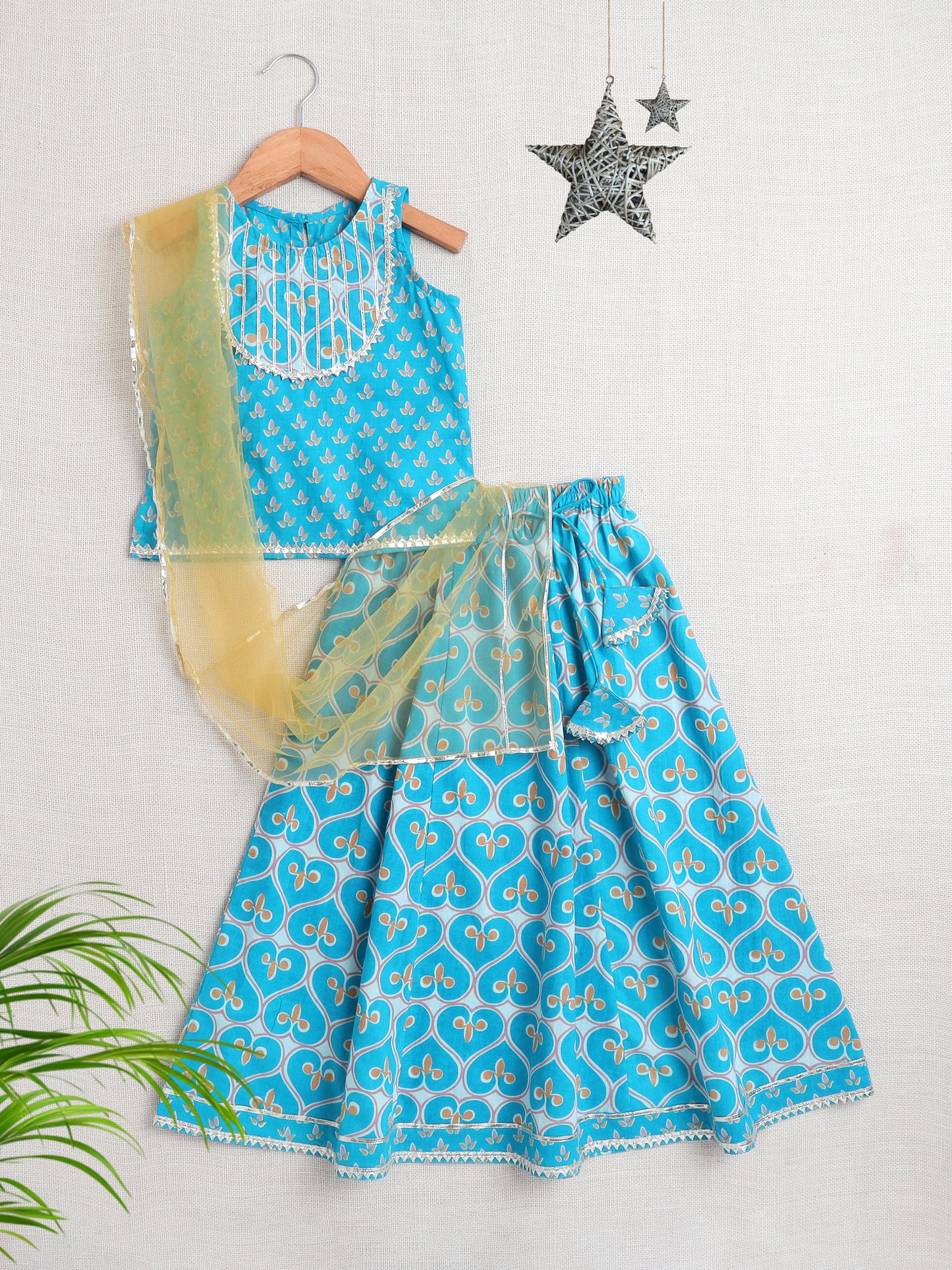 Floral Printed Sleeveless Gota Lace Embelished Lehenga Choli Set With Dupatta-Blue