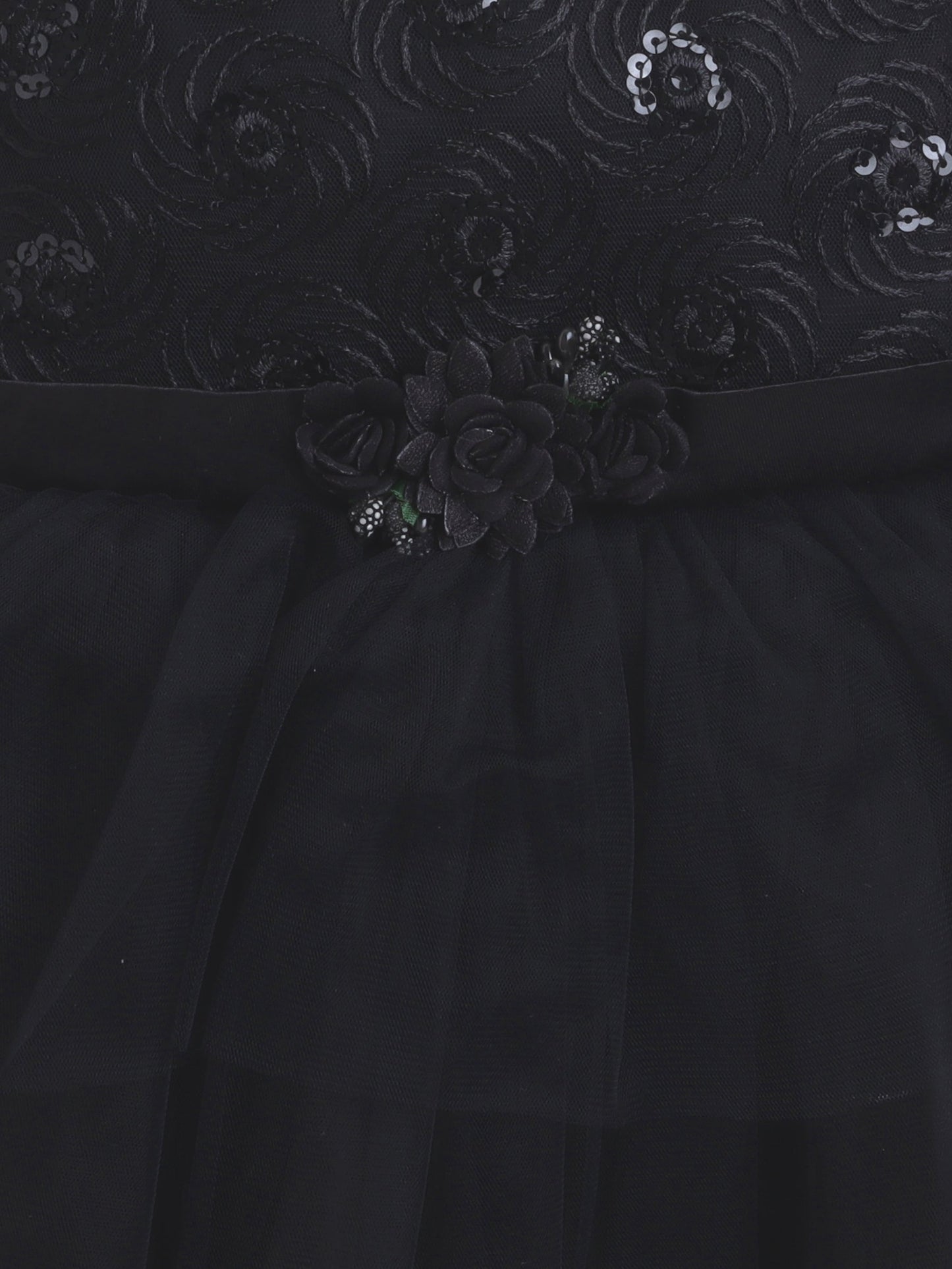 The Magic Wand Sleeveless Satin Band Sequins Flower Tiered Party Dress - Black