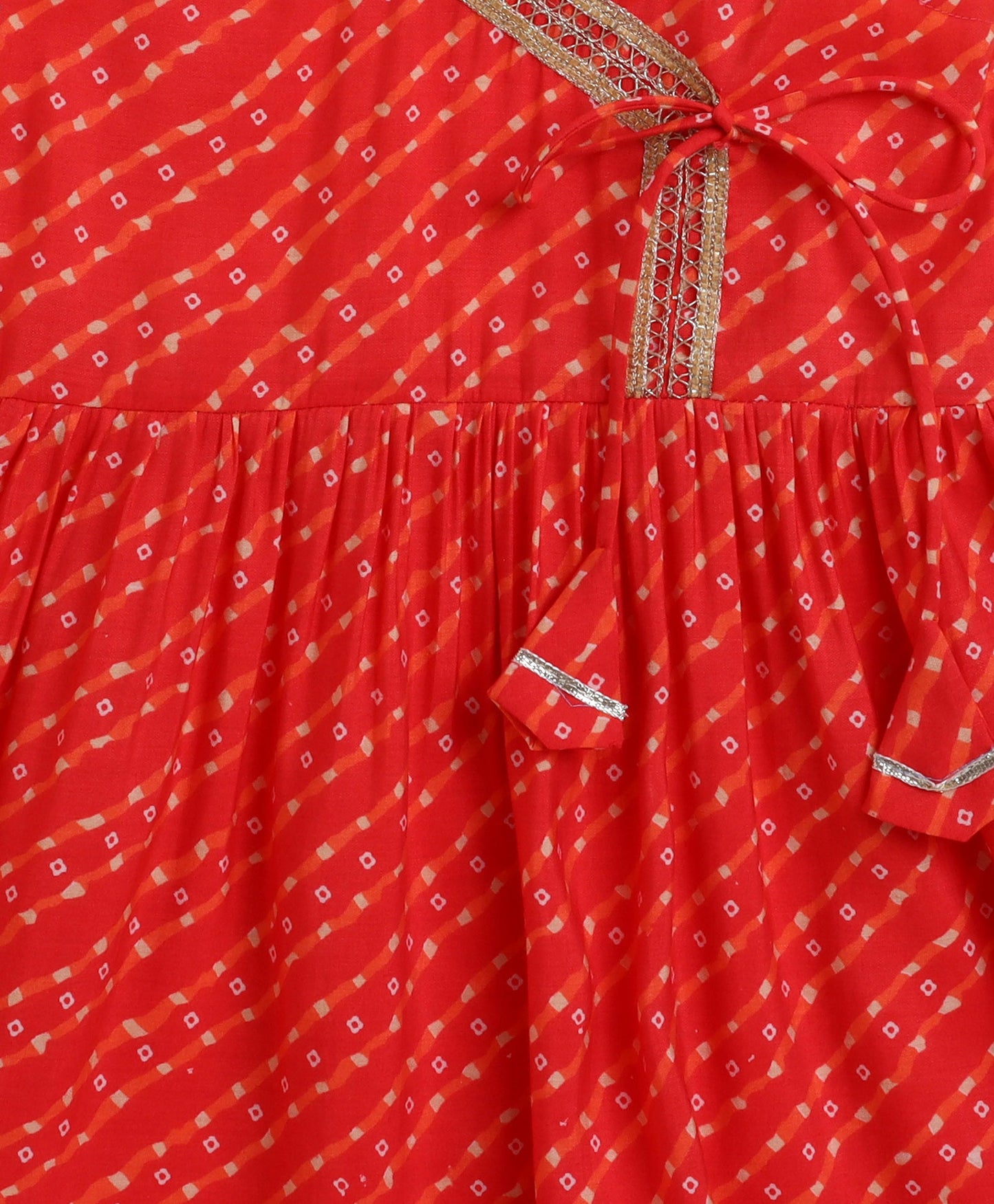 The Magic Wand Cambric Cotton Sleeveless Leheriya Printed Kurta and Plazzo Set - Red