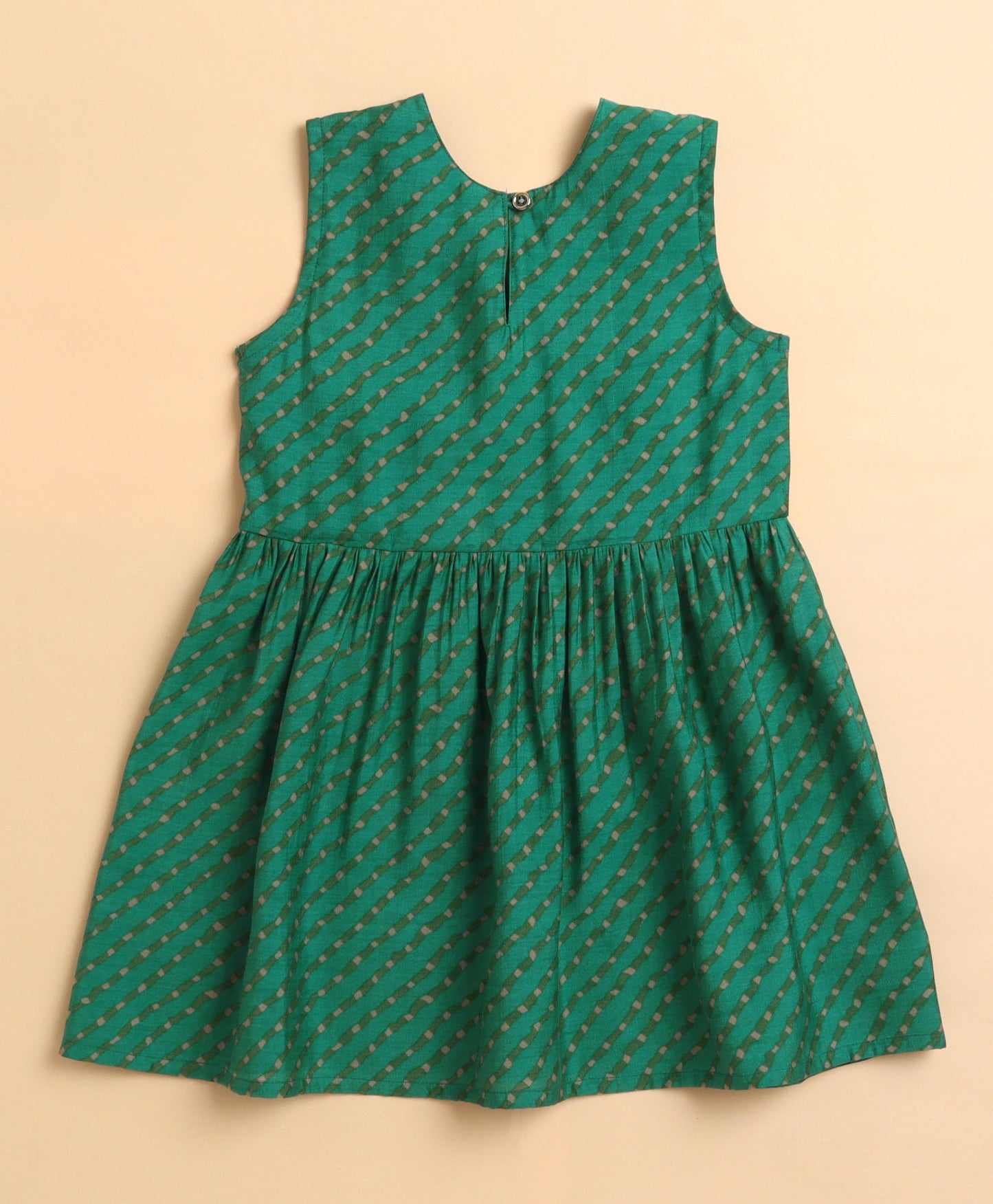 The Magic Wand Cambric Cotton Sleeveless Leheriya Printed Kurta and Plazzo Set - Green