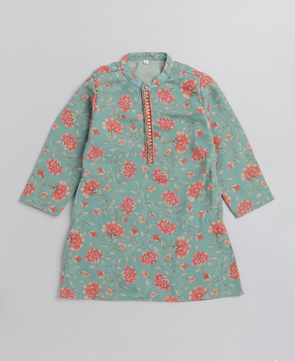 Floral Printed Mandarin Collar Full Sleeves Lace Embelished Kurta - Green