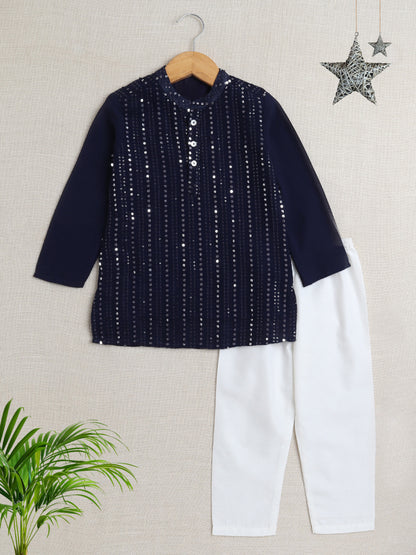 Full Sleeves Stripe Print Kurta Pyjama Set-Maroon