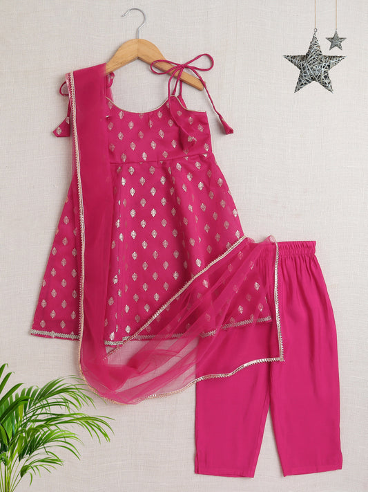 Chanderi Sleeveless Abstract Foil Printed & Lace Embellished Kurta & Salwar With Dupatta Set - Fuchsia Pink