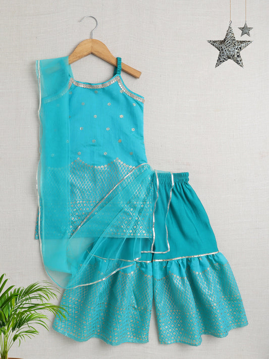 Sleeveless Embellished Kurta Set with Lace- Teal
