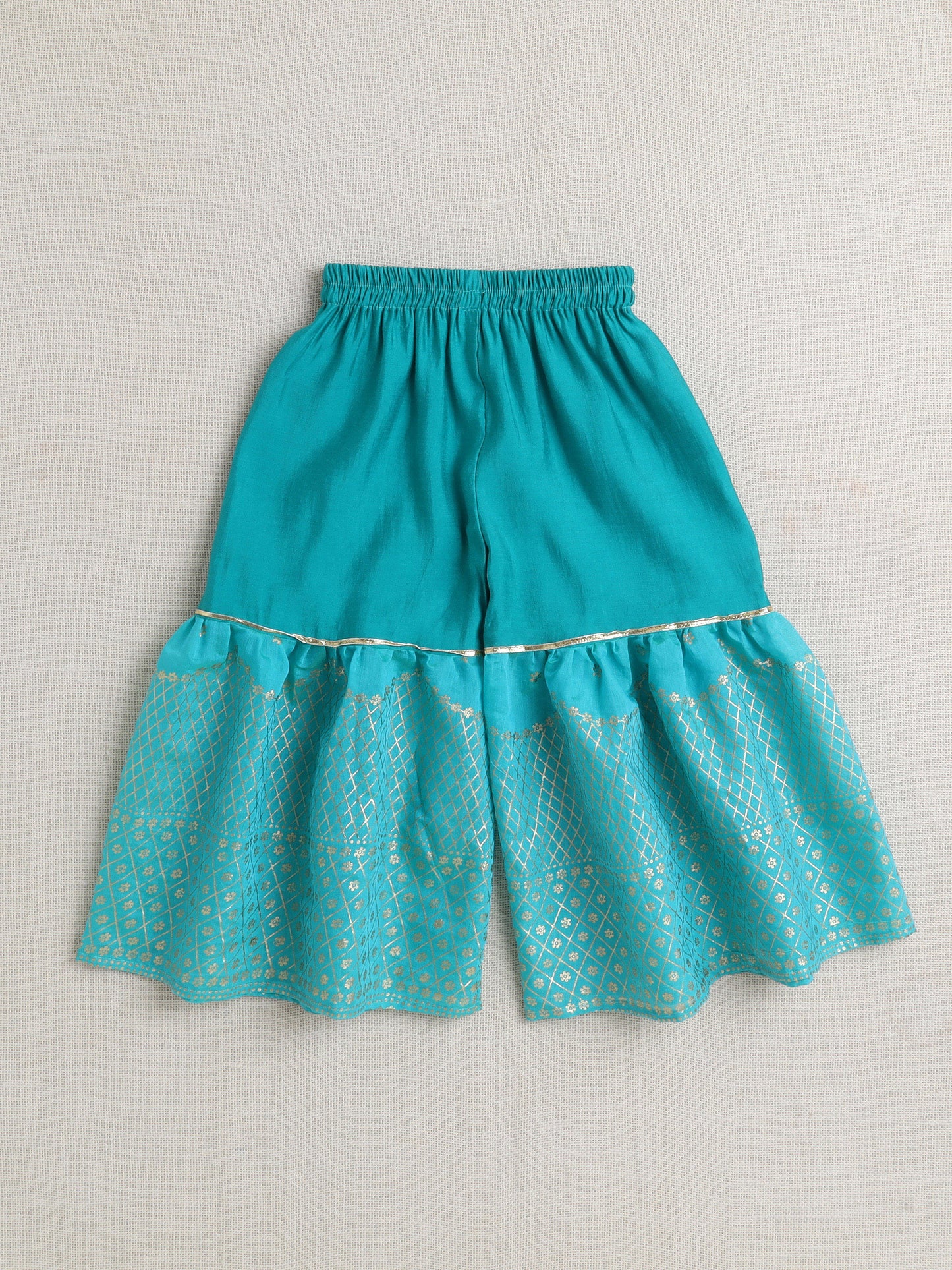 Sleeveless Embellished Kurta Set with Lace- Teal
