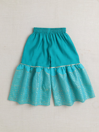 Sleeveless Embellished Kurta Set with Lace- Teal