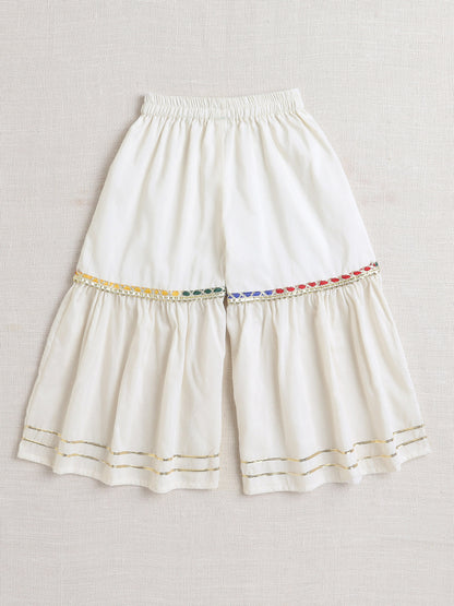 Sleeveless with Lace Kurta Set for Navratri- Off White