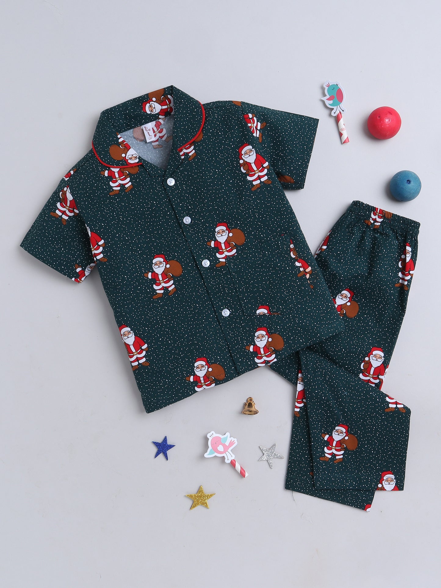 Half Sleeves Santa Print Nightsuits-Green