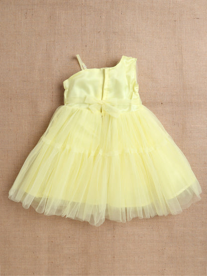 Sleeveless Net Flower Embroidered Patch Dress - Yellow