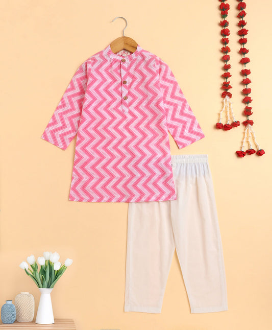 The Magic Wand Cambric Cotton woven Full Sleeves Zigzag Printed Kurta Pyjama Set - Pink