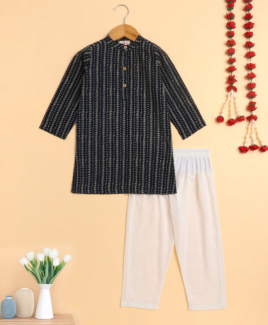 The Magic Wand Cambric Cotton woven Full Sleeves Printed Kurta Pyjama Set - Navy Blue