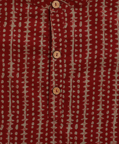 The Magic Wand Cambric Cotton woven Full Sleeves Printed Kurta Pyjama Set - Maroon